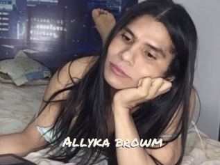 Allyka_browm