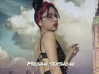 Megan_sexshow