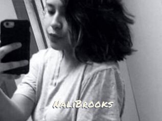 Nali_Brooks