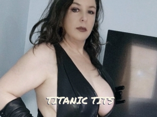 TITANIC_TITS