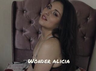 Wonder_alicia